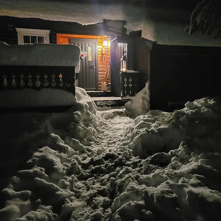 Charming Log With Modern Luxury בית נופש *