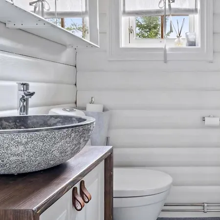 Charming Log With Modern Luxury Dom wakacyjny Jordet